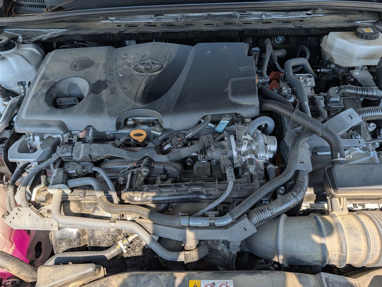 Used 2025 Ice Cap Toyota LE image 38