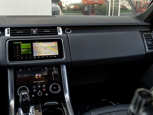 Used 2019 Fuji White Land Rover HSE image 28