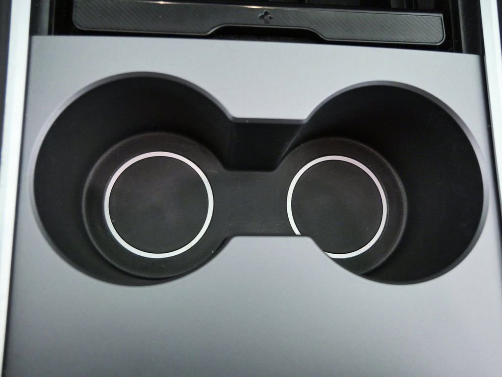 Used 2025  Tesla Long Range image 42