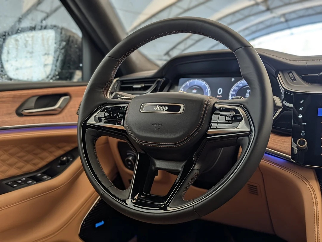 New 2026 Black Jeep Summit - - 4x4 - Advanced ProTech Group IV - Palermo Leather Seats - Head-Up Display & More! image 17