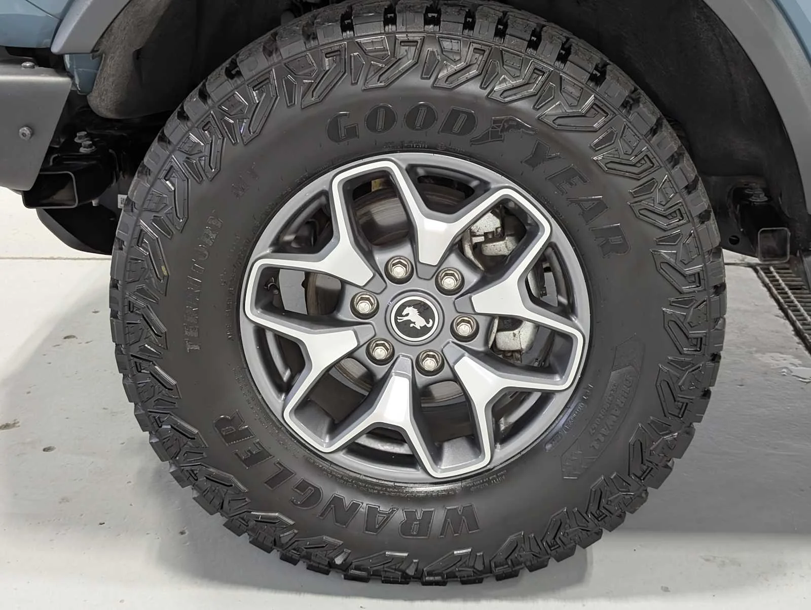 Used 2022 Area 51 Ford Badlands image 3