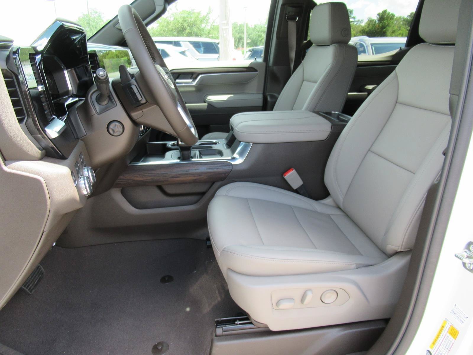 New 2026 Summit White GMC SLT image 18