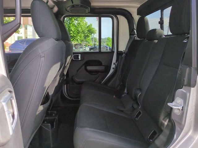 Used 2020 Silver Jeep Sport image 14