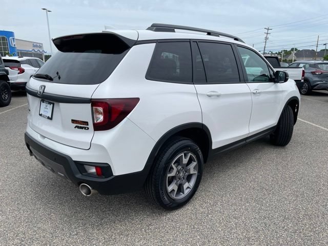 Certified Used 2023 Platinum White Pearl Honda AWD TRAILSPORT image 42