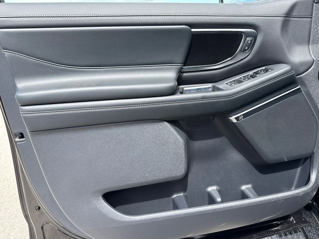 New 2027 Black Ford Platinum image 20