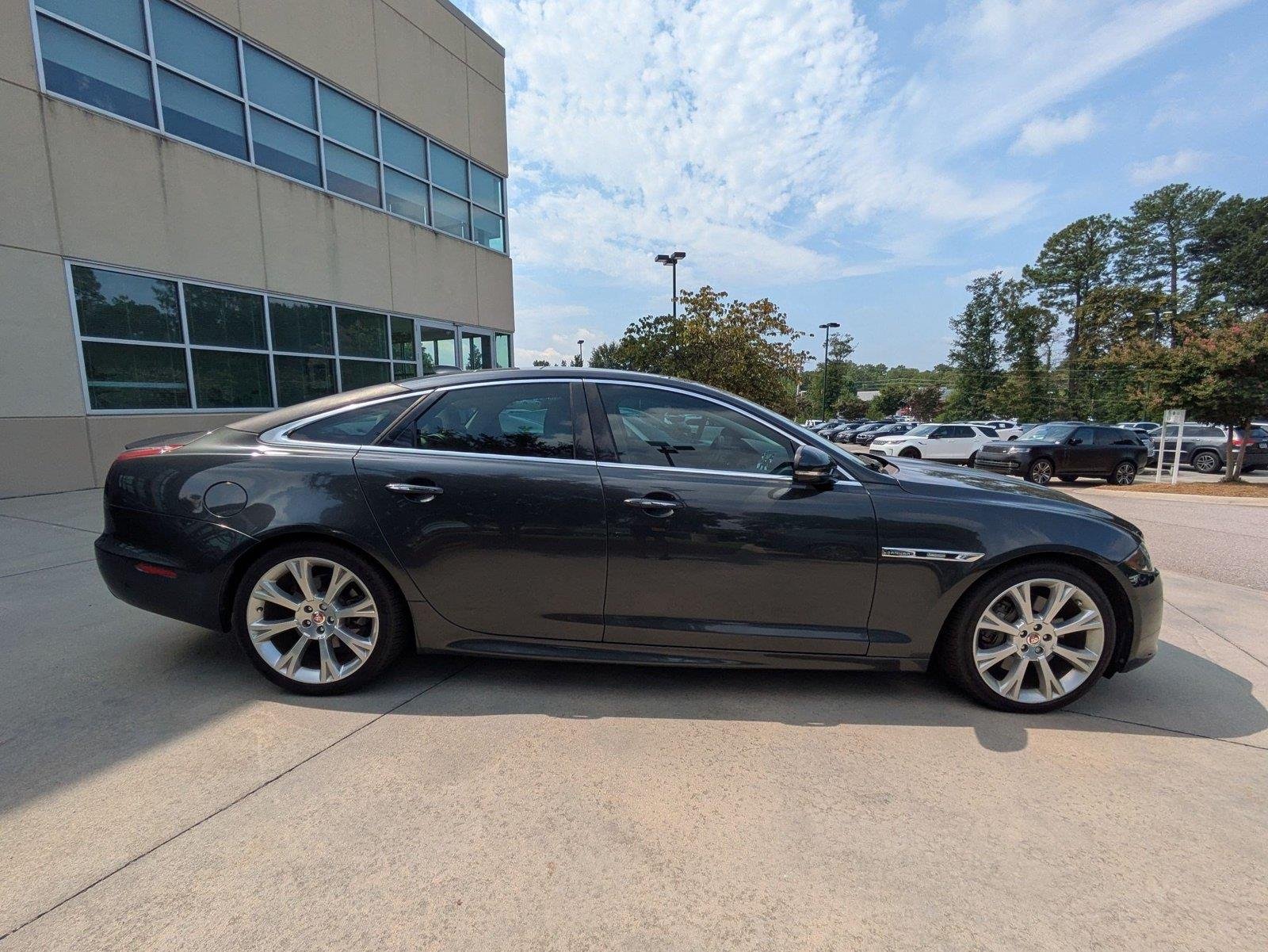 Used 2019 Carpathian Grey Premium Metallic Jaguar XJ R-Sport image 5