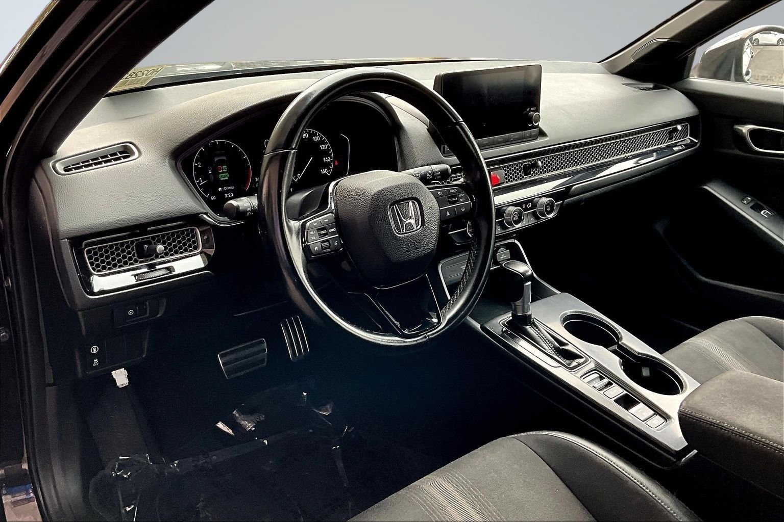 Used 2022 Black Honda Sport image 13