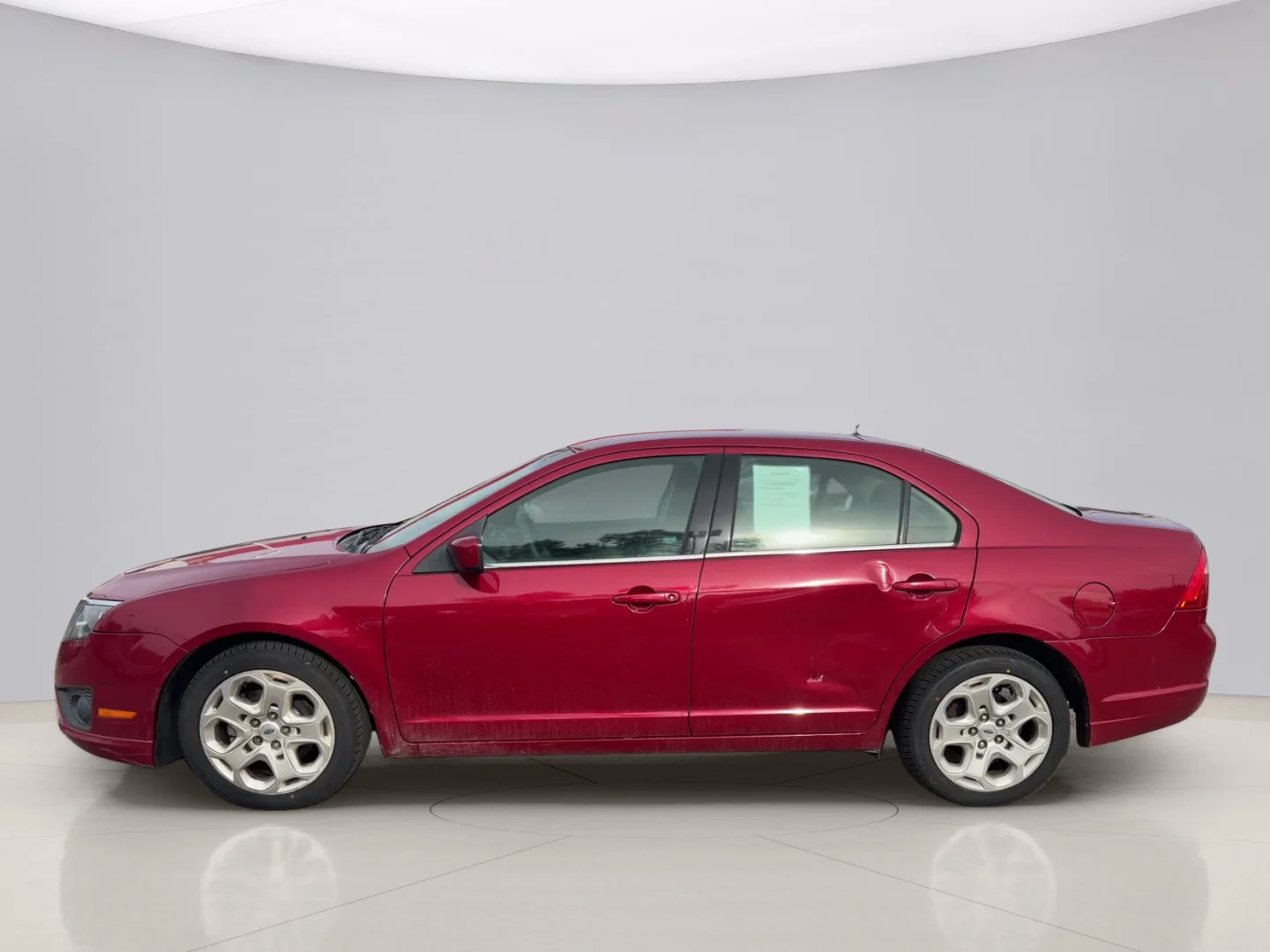 Used 2010 Red Ford SE image 2
