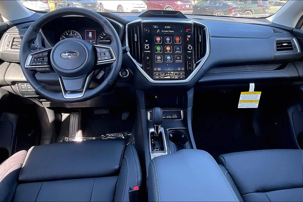 New 2027 DAYBREAK BLUE PEARL Subaru Limited 7-Passenger image 6