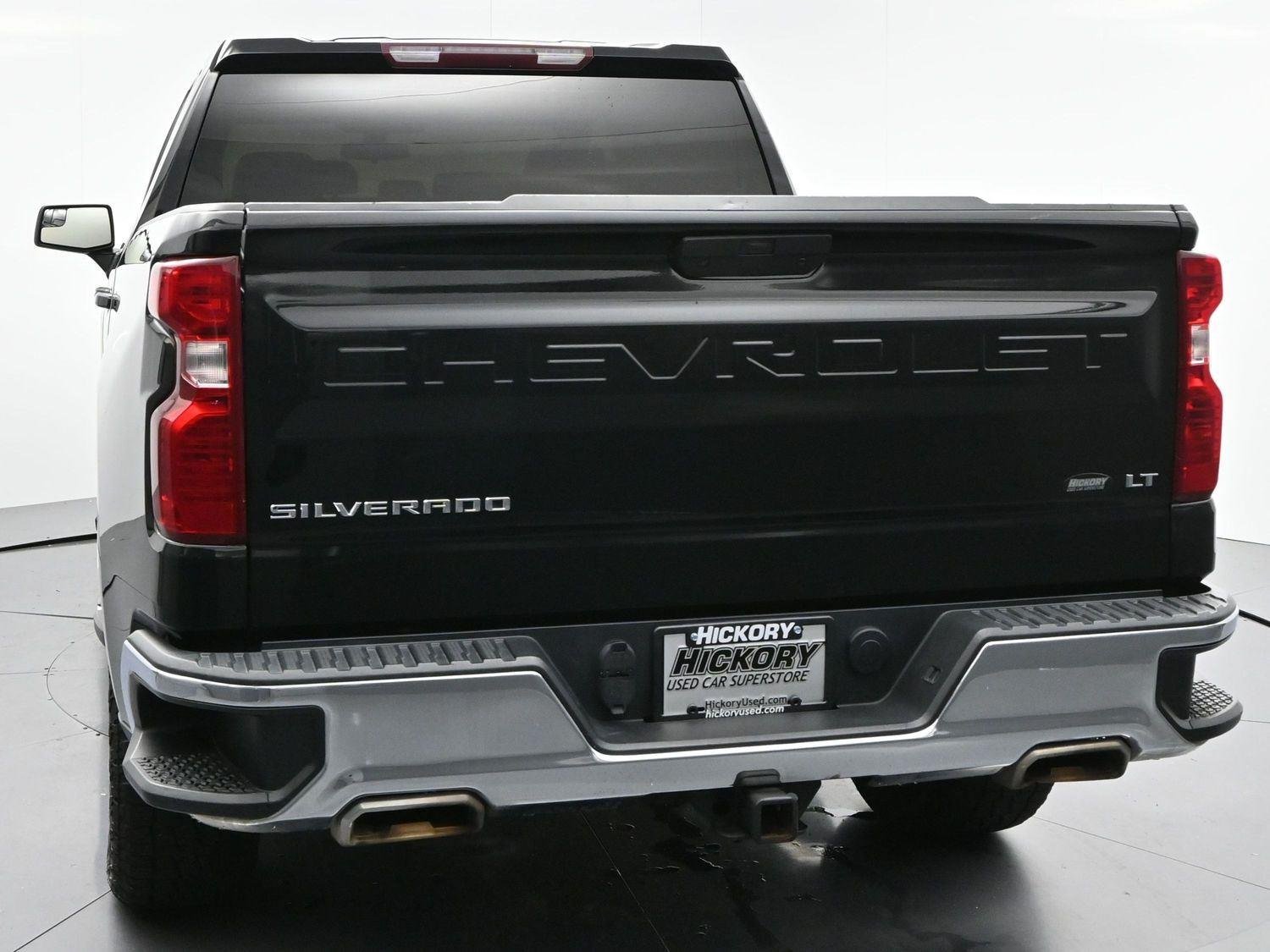 Used 2022 Black Chevrolet LT image 6