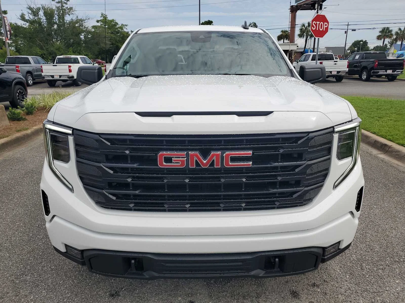 New 2026 Summit White GMC Elevation image 9