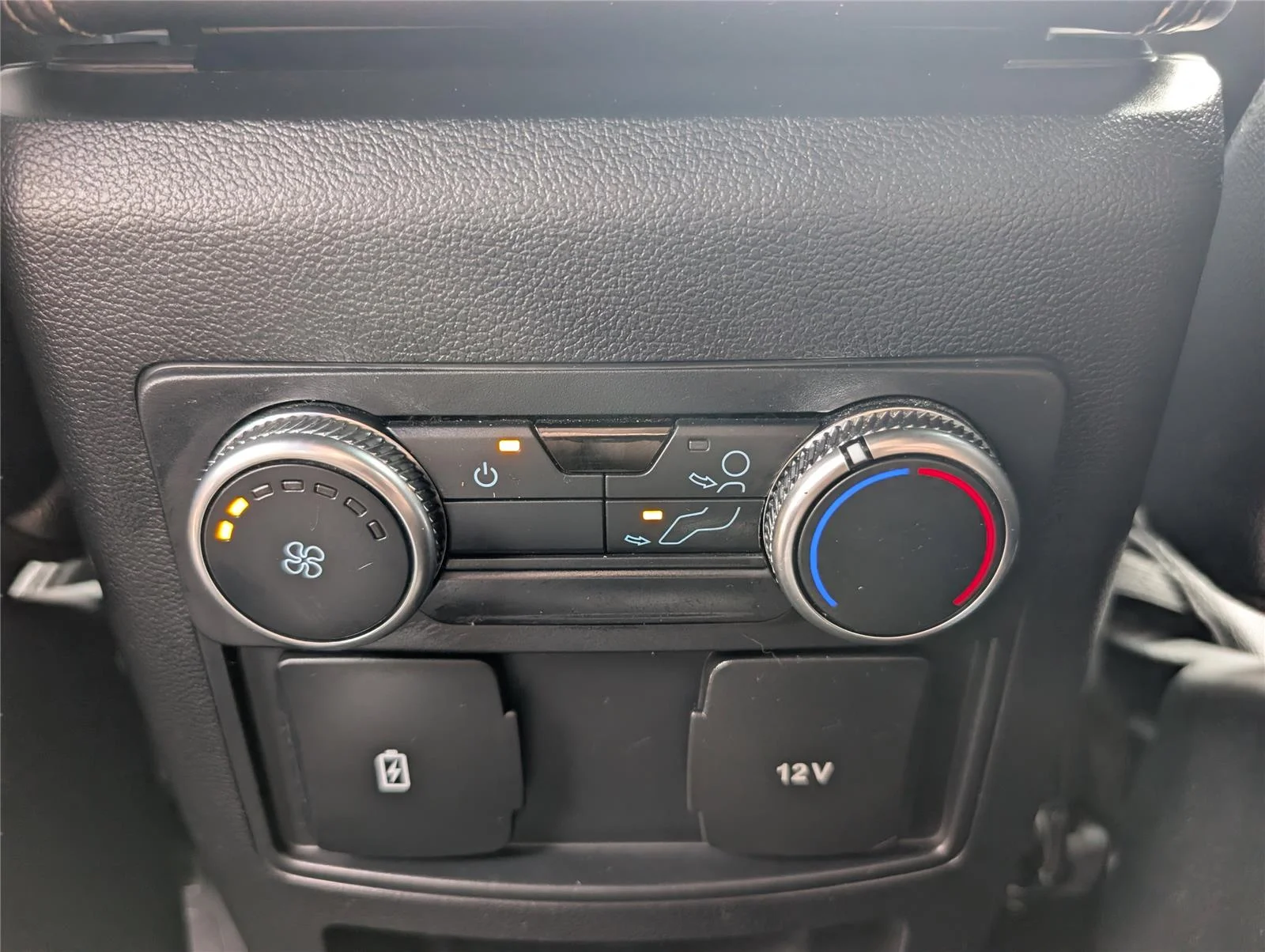 Used 2020 Iconic Silver Ford XLT image 14