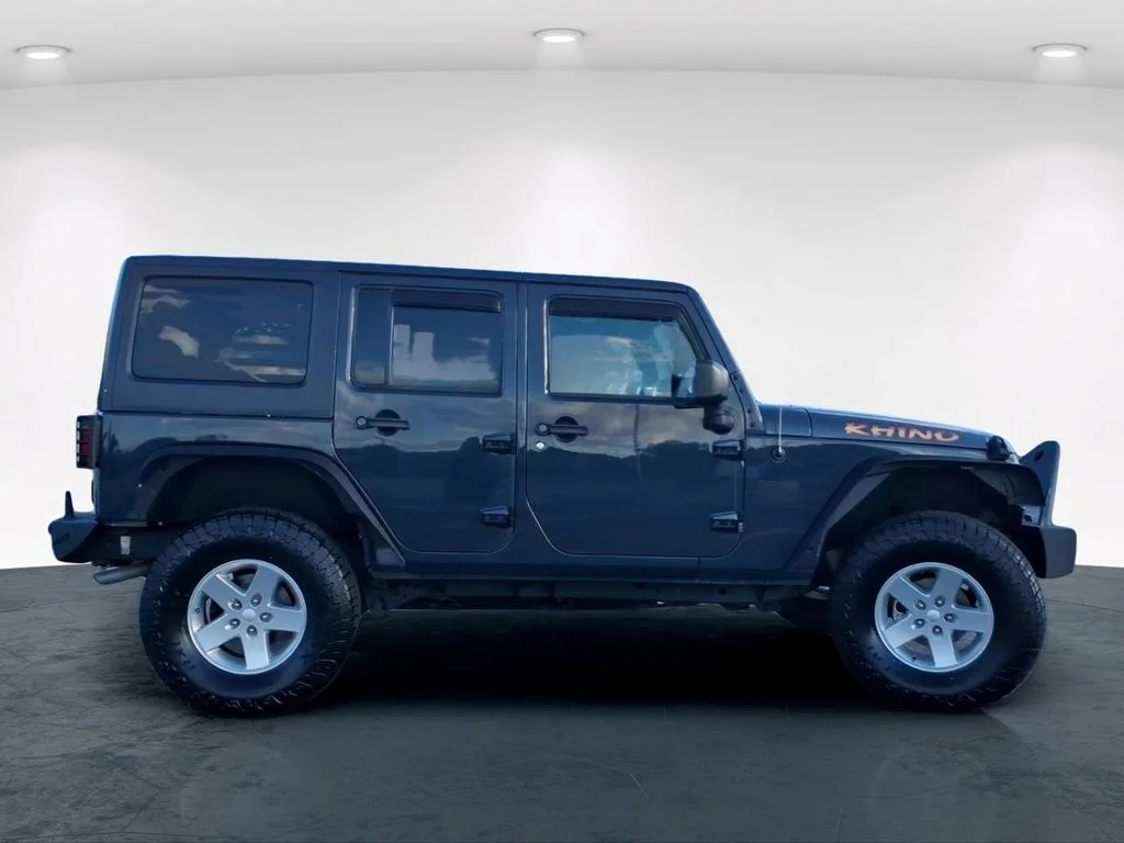 Used 2017 Black Jeep Unlimited Sport image 7