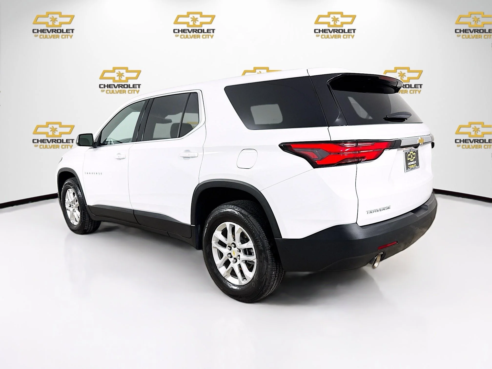 Used 2023 Summit White Chevrolet LS image 6