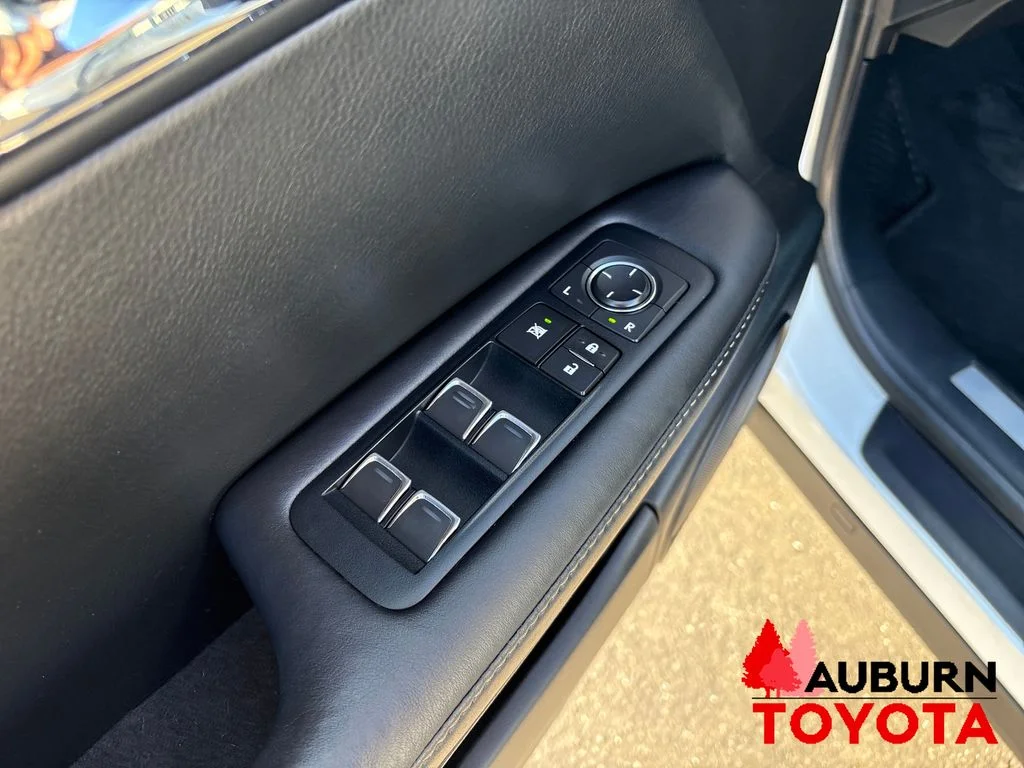 Used 2017 White Pearl Lexus 350 image 10