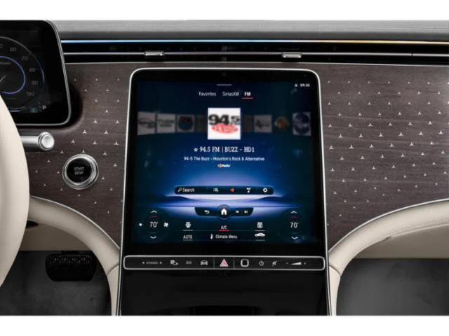 Certified Used 2023 Polar White Mercedes-Benz 450+ image 13