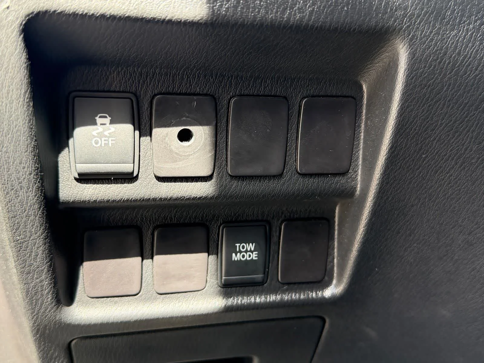 Certified Used 2015 Magnetic Black Nissan S image 15