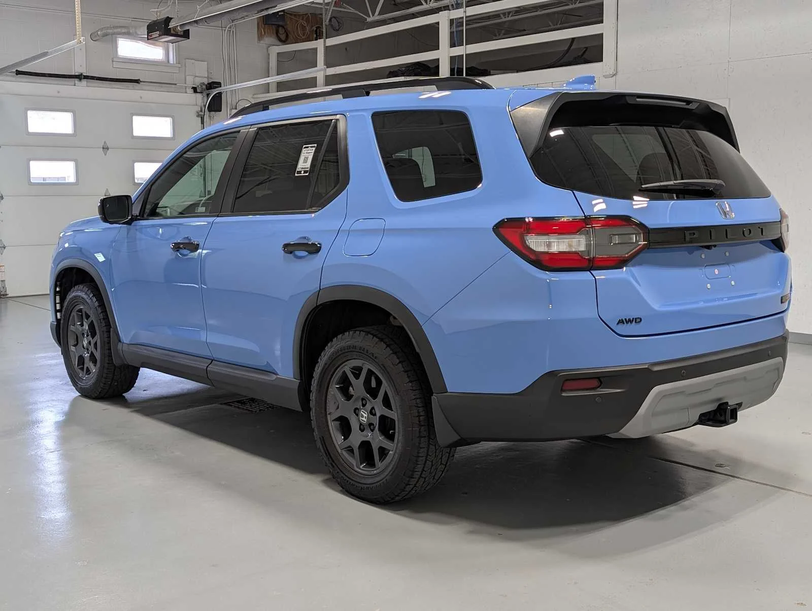 Certified Used 2023 Diffused Sky Pearl Honda AWD TRAILSPORT image 10