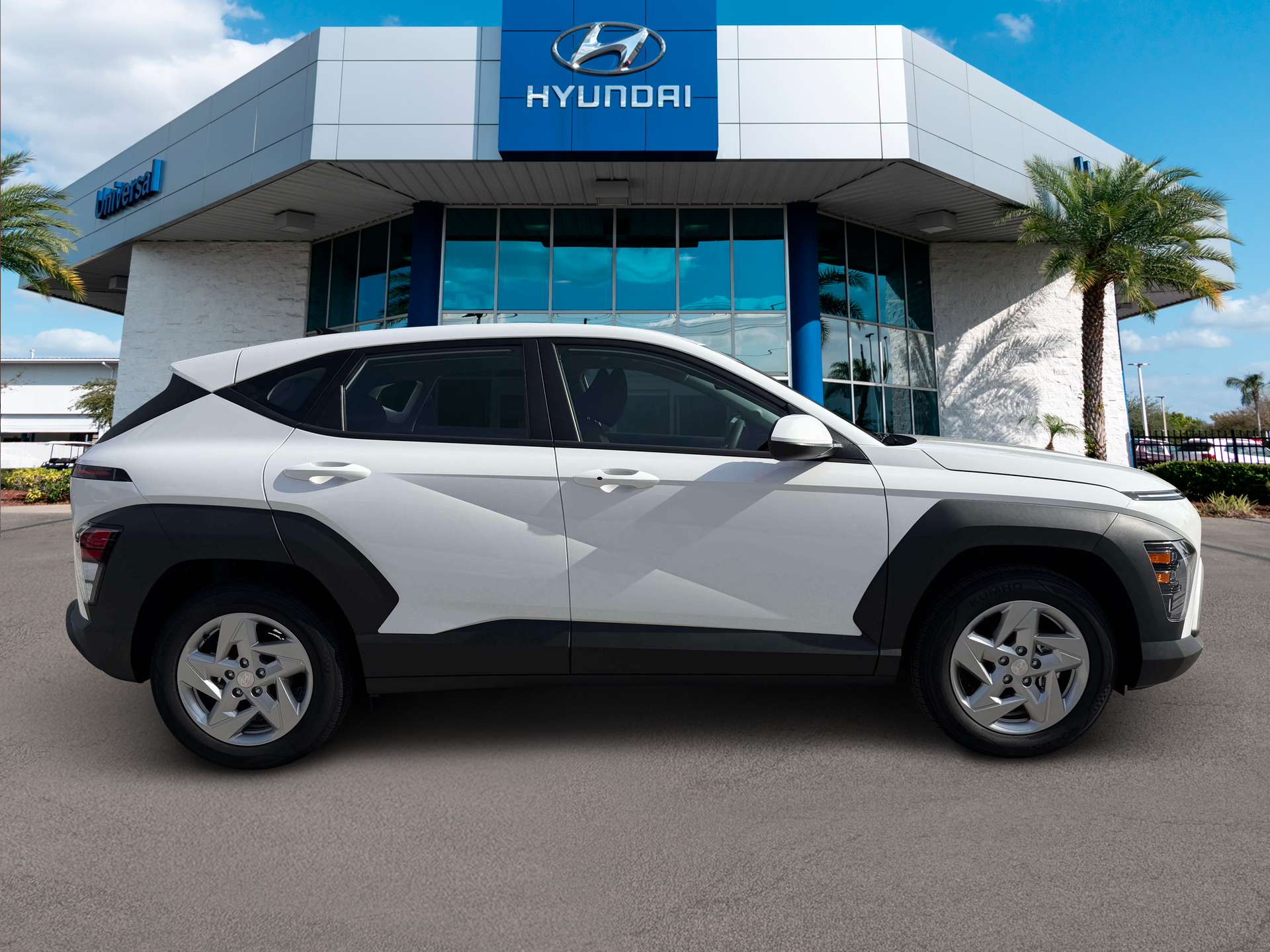 New 2027 White Hyundai SE FWD image 18