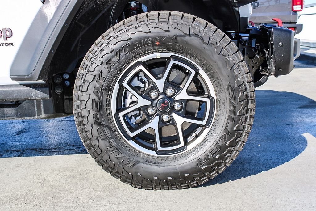New 2026 Bright White Clearcoat Jeep Rubicon image 11