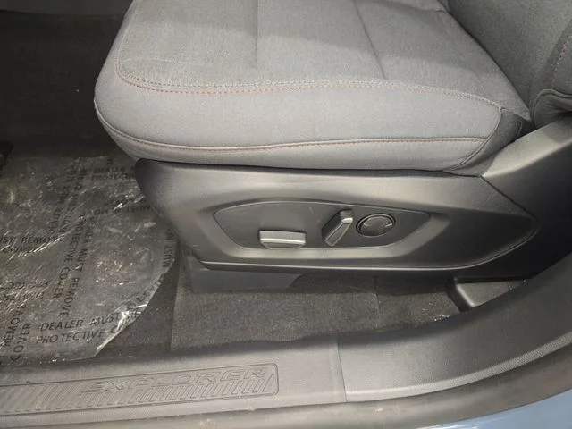 New 2026 Vapor Blue Metallic Ford Active image 41