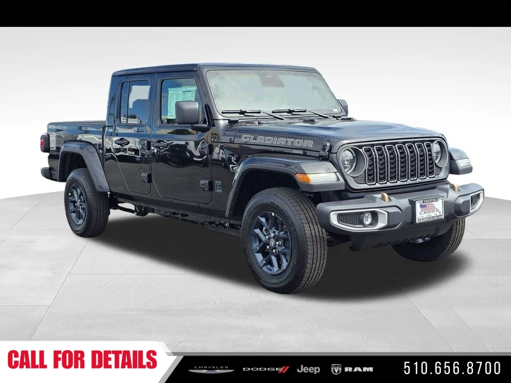 New 2026 Black Clear-Coat Exterior Paint Jeep 85th Anniversary Edition image 3
