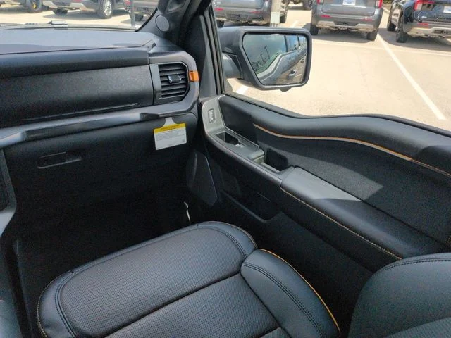 New 2026 Carbonized Gray Metallic Ford Tremor® image 17