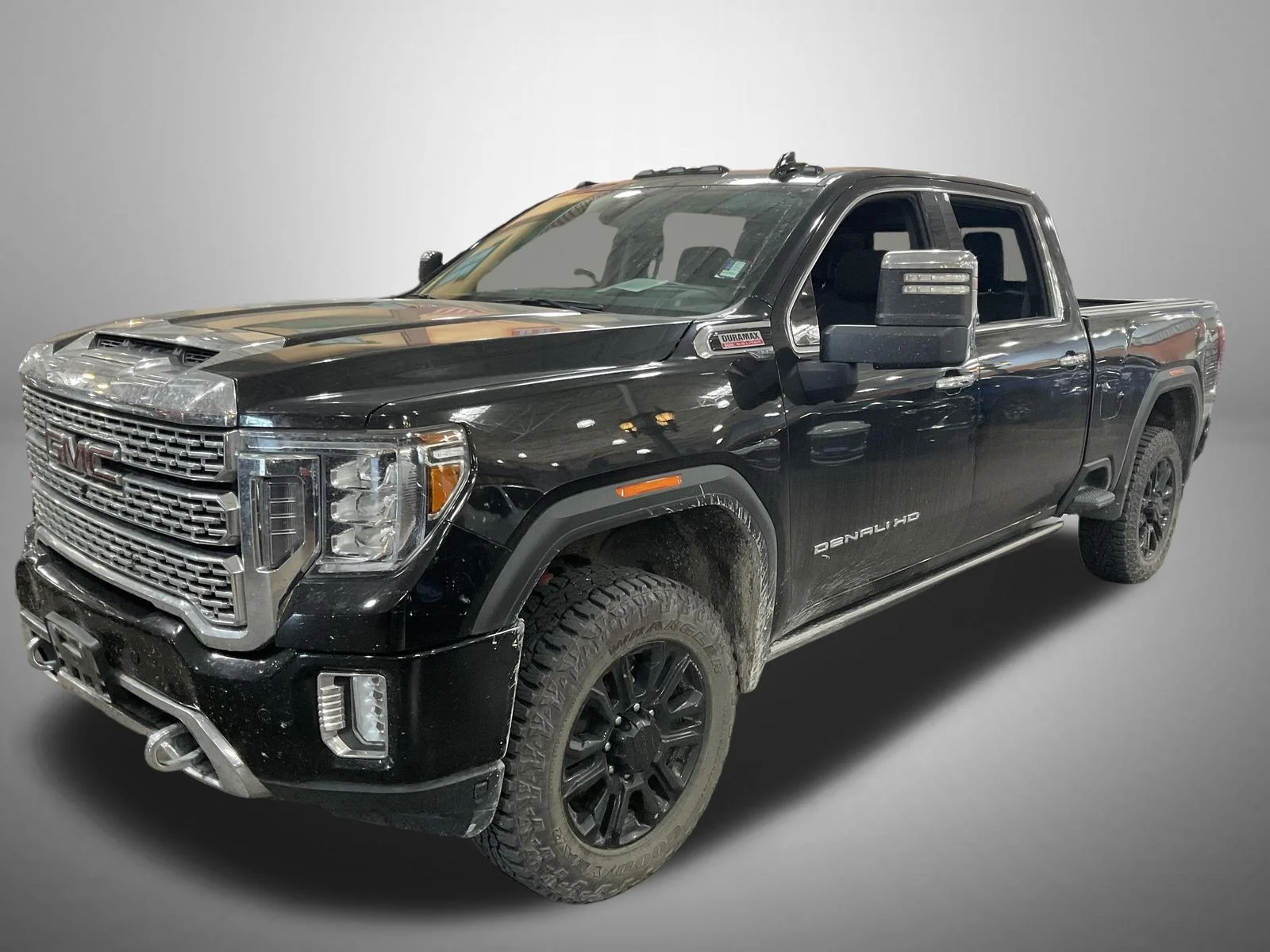 Used 2022 Black GMC Denali image 1