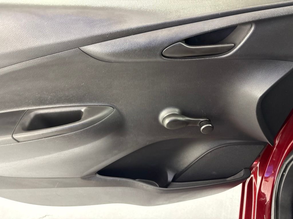Used 2022 Red Chevrolet LS image 26