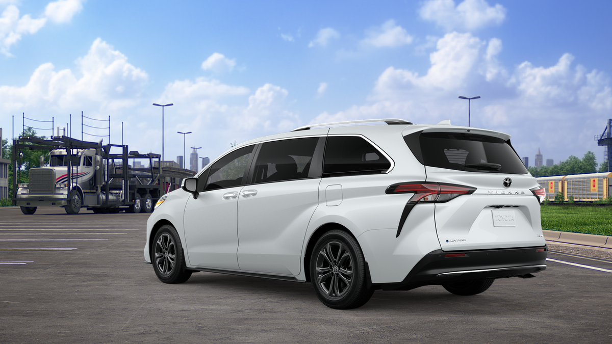 New 2026 Wind Chill Pearl Toyota Platinum image 6