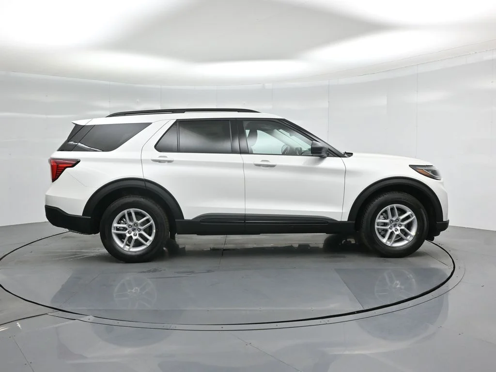 New 2026 Star White Metallic Tri-Coat Ford Active image 27