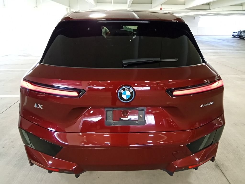Used 2024 Red BMW xDrive50 image 6