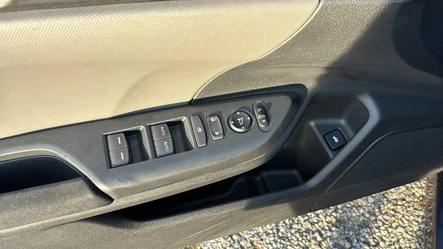 Used 2016 Gray Honda LX image 9
