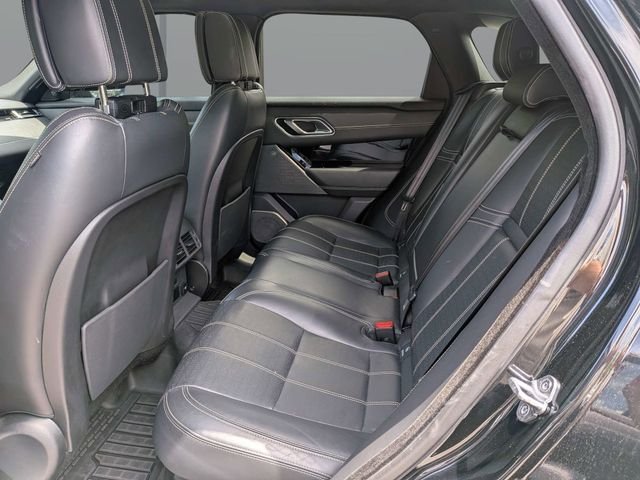Used 2021 Black Land Rover R-Dynamic HSE image 15