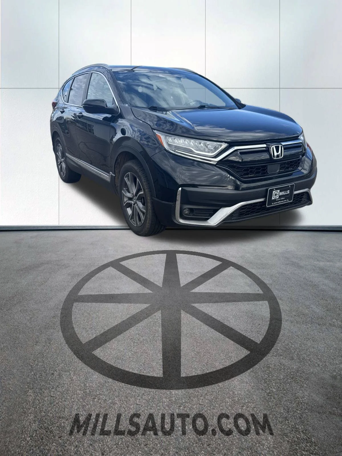 Used 2020 Crystal Black Pearl Honda Touring image 3