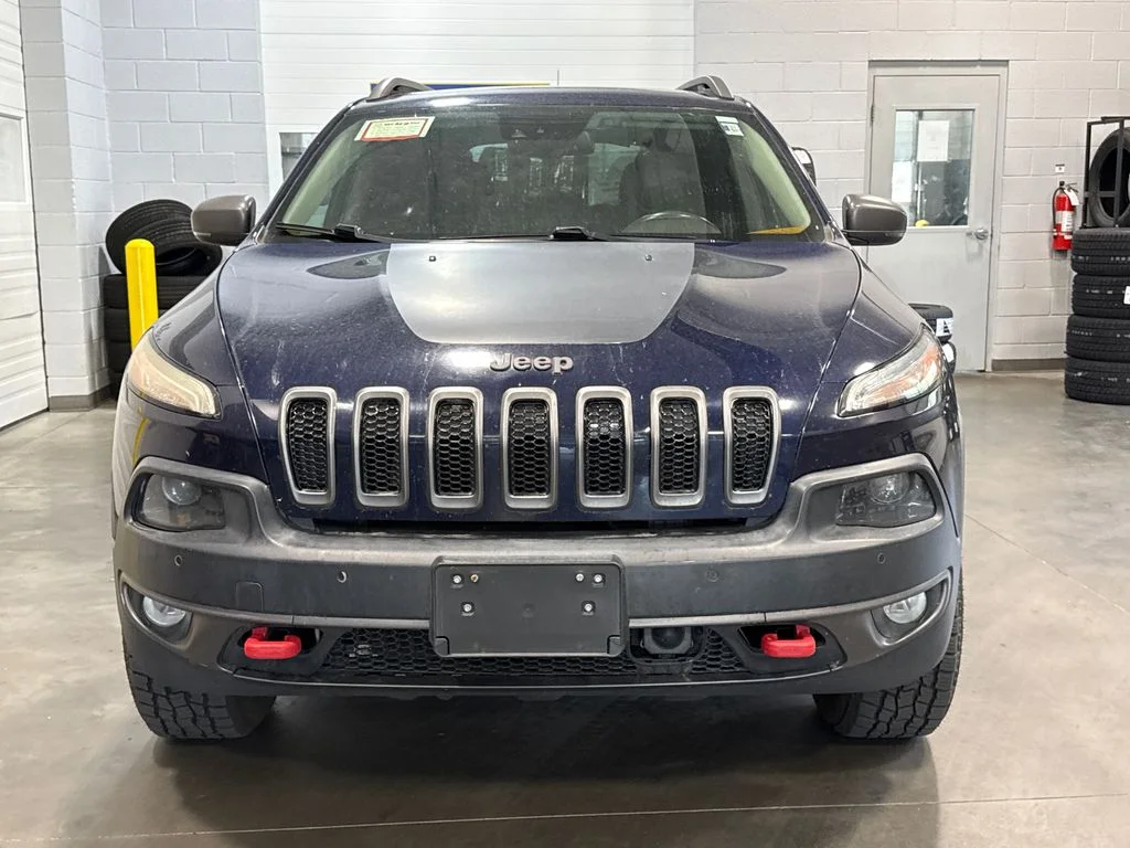 Used 2015 Blue Jeep Trailhawk image 2