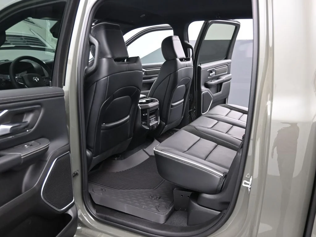 New 2026 Canyon Lake Exterior Paint RAM Laramie image 17