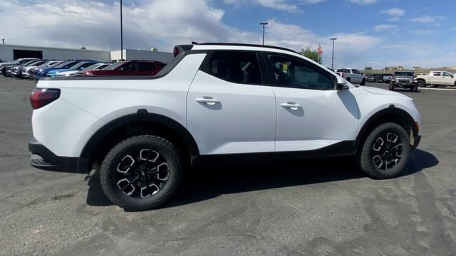 Used 2023 White Hyundai SEL Premium image 9