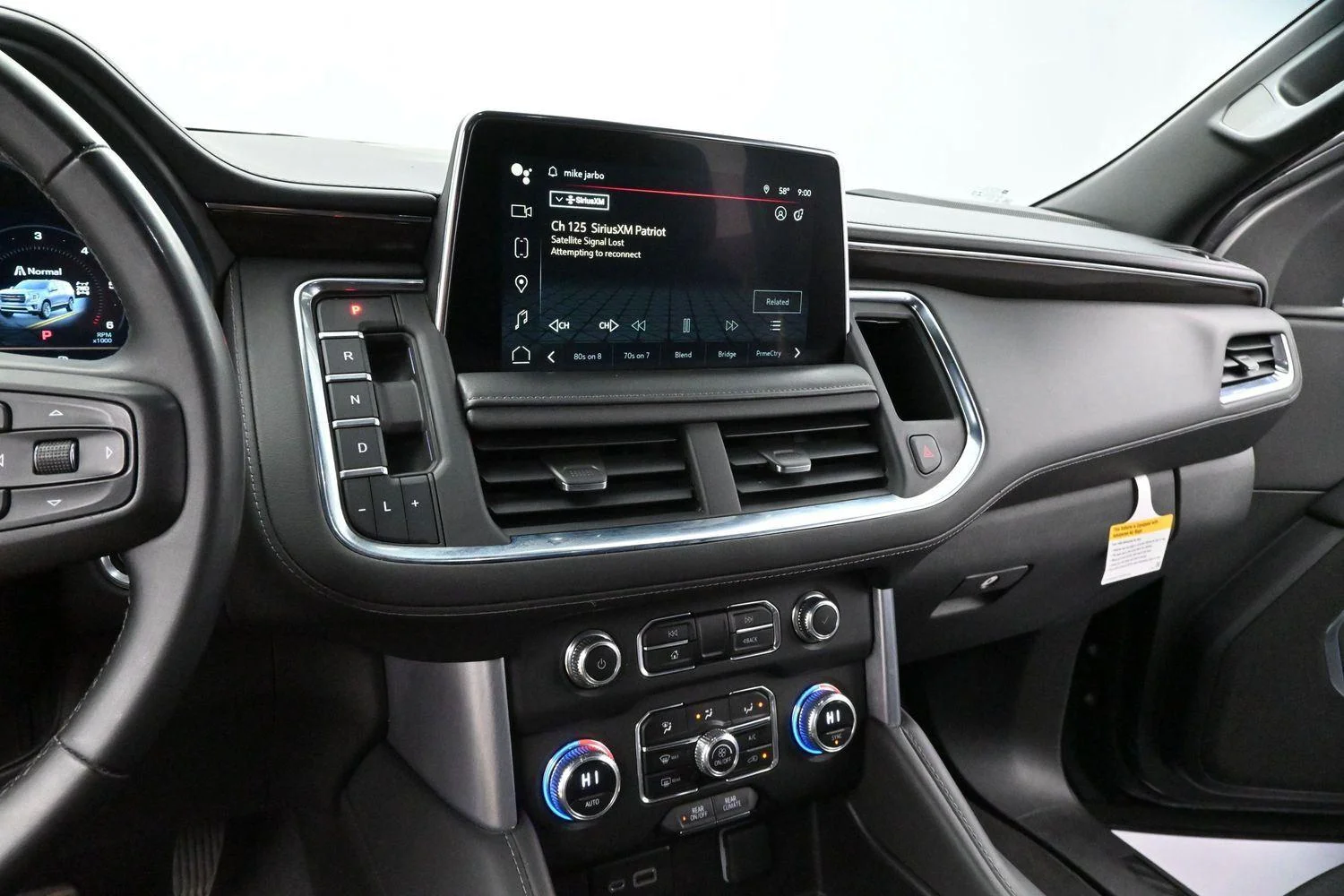 Used 2023 Onyx Black GMC SLE image 18