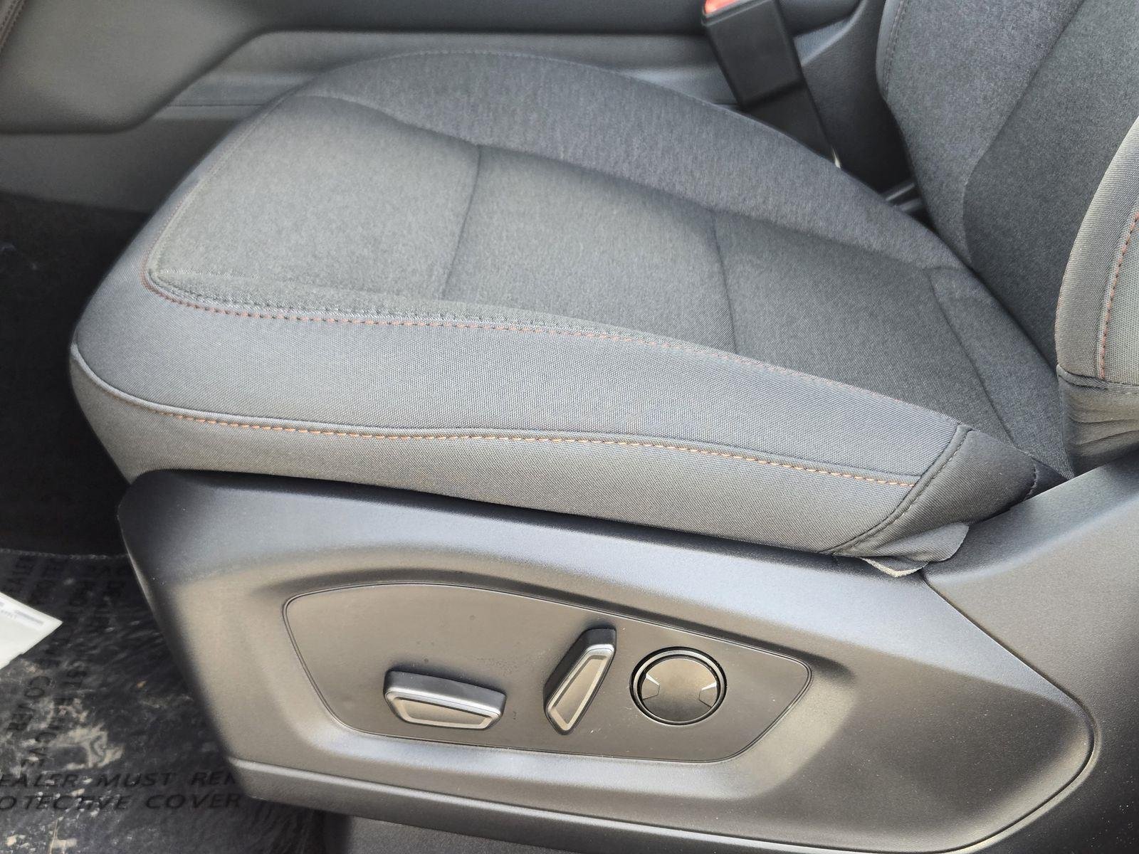 New 2026 Space White Metallic Ford Active image 16