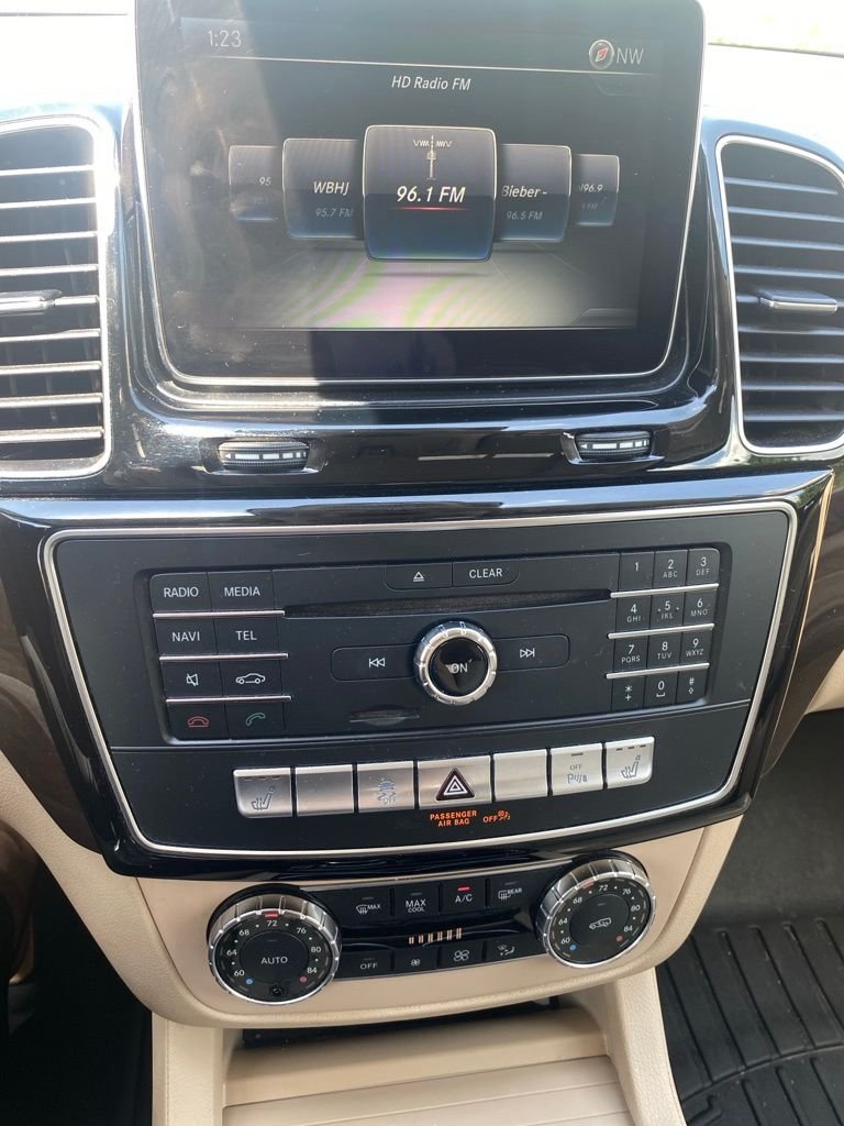 Used 2016 Polar White Mercedes-Benz GLE 350 image 14