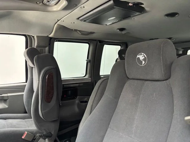 Used 2019 Silver Ice Metallic Chevrolet Explorer Limited SE image 20