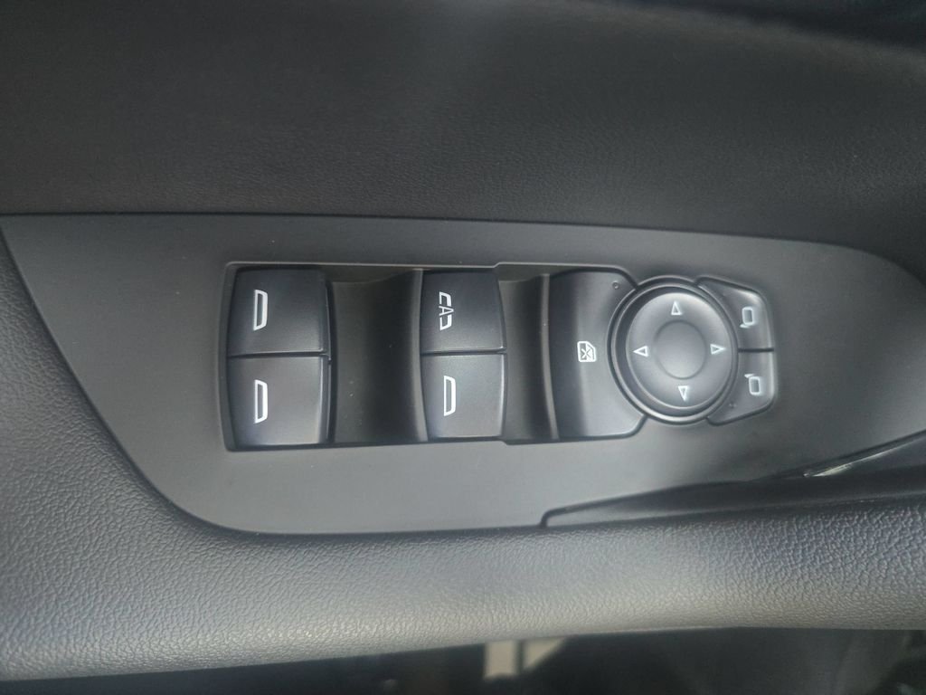 Used 2025 Sterling Gray Metallic Chevrolet RS image 34