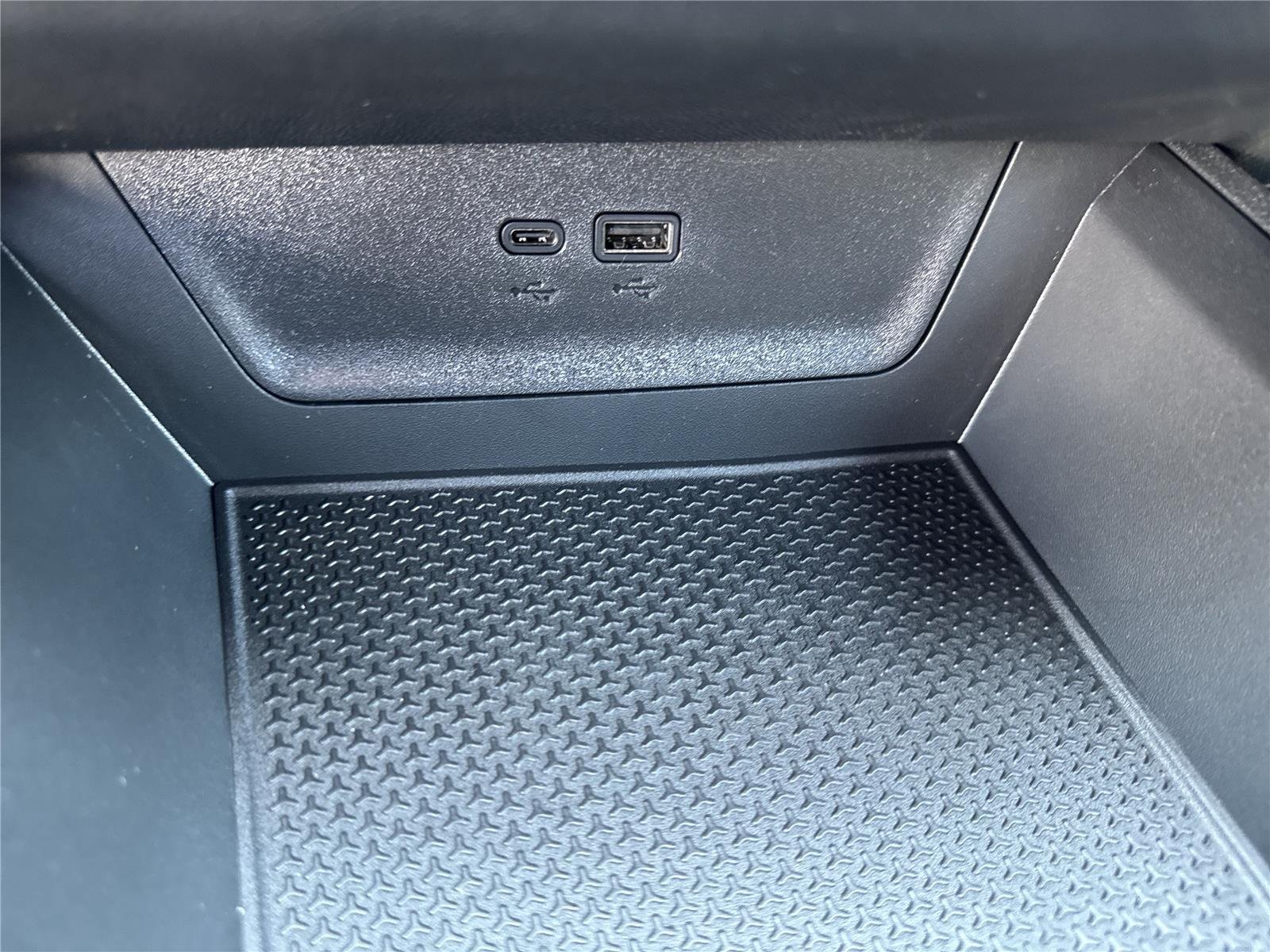 New 2026 Sterling Gray Metallic Chevrolet LT image 29