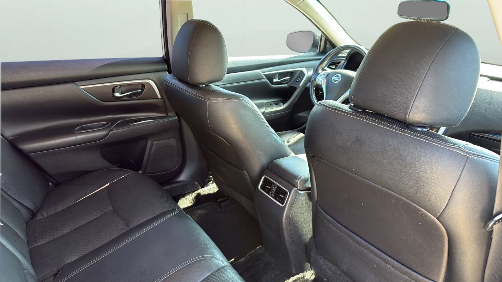 Used 2017 Silver Nissan 2.5 SL image 25