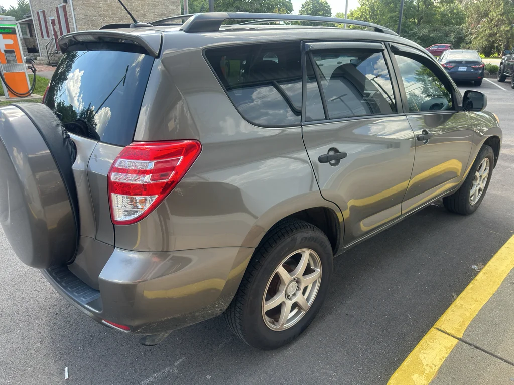Used 2012 Pyrite Mica Toyota Base image 4