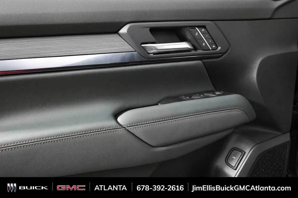 2026 GMC Terrain AT4 - Photo 6
