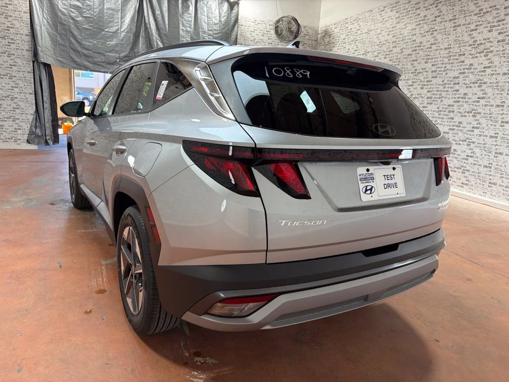 New 2026 Shimmering Silver Hyundai SEL image 5