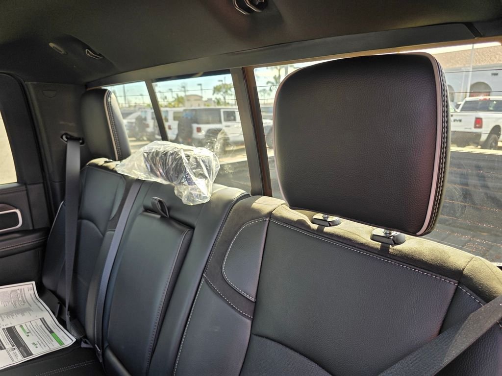 2026 RAM 2500 Laramie - Photo 9