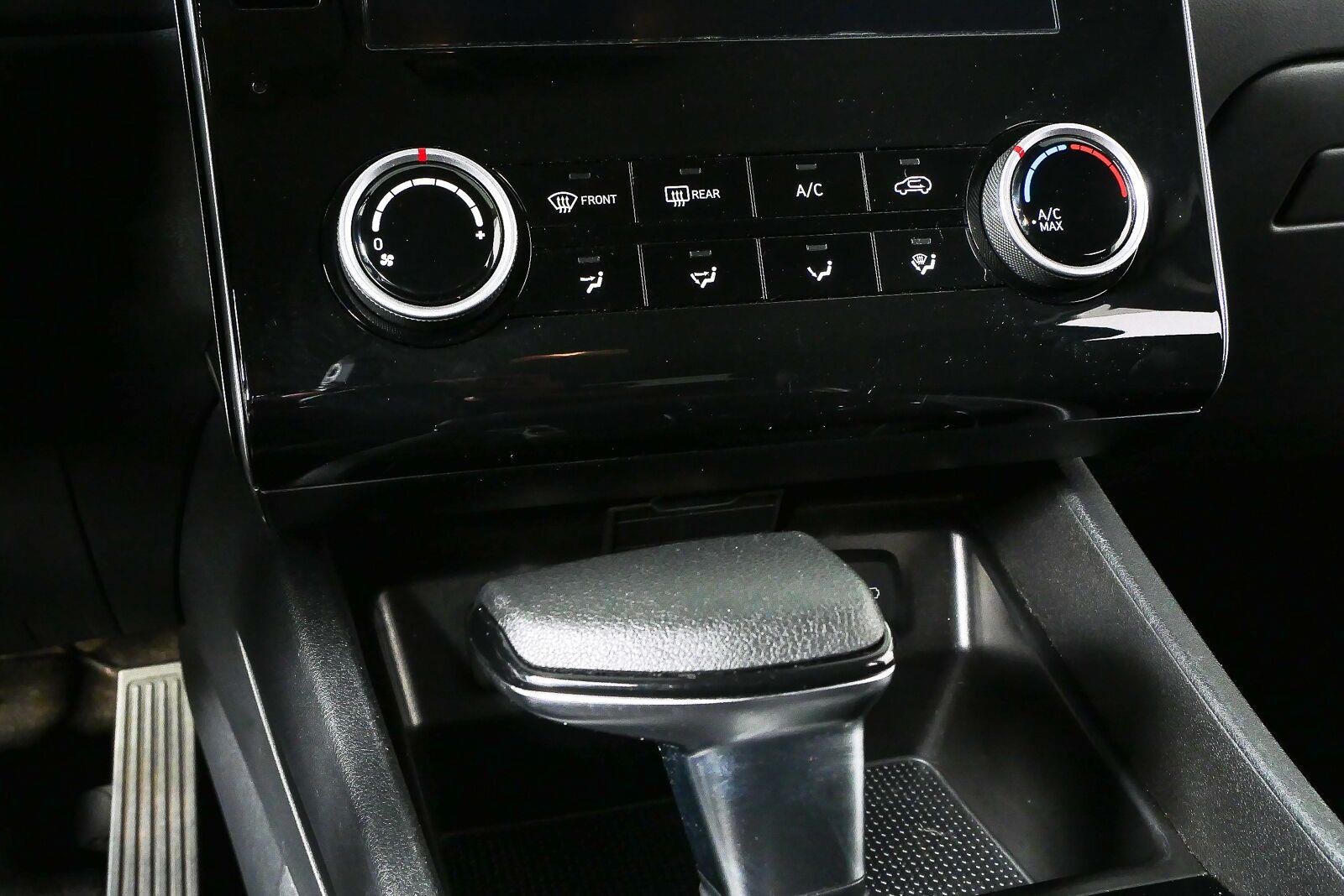Used 2022 Portofino Gray Hyundai SEL image 15